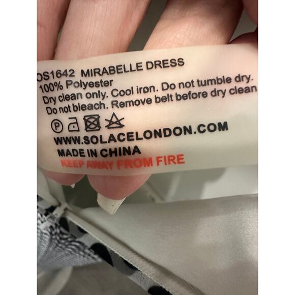 Solace London Mirabelle Black and White Geometric Long-Sleeve Maxi Dress Size 2 - Picture 6 of 7